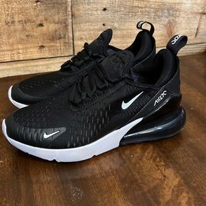 Kids NIKE AIR 270 Black & white sneakers size 4.5